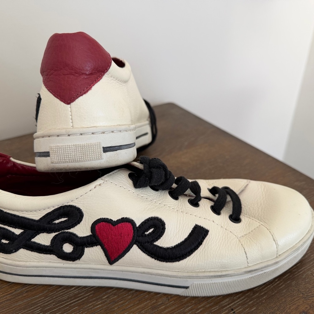 Brighton Love me white Leather Sneakers w Hearts in a 9 - Picture 8 of 15